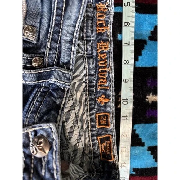 Rock Revival Cut Off Booty Denim Jean Short Size 28 Embroidered/Studs Low Rise - Picture 6 of 8